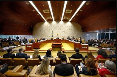 STF adia decisão sobre revista vexatória em presídios para julgamento presencial